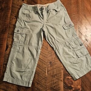 Eddie Bauer Vintage Cargo Capri pants, Seafoam Green, Size 4